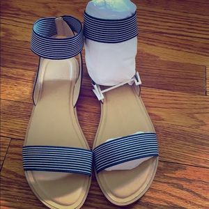 NWT Market & Spruce Elastic Sandals